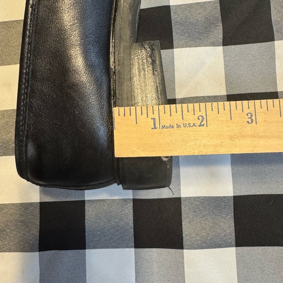 Sofft Men’s Black Leather Slip-On Loafers with Tan Insole